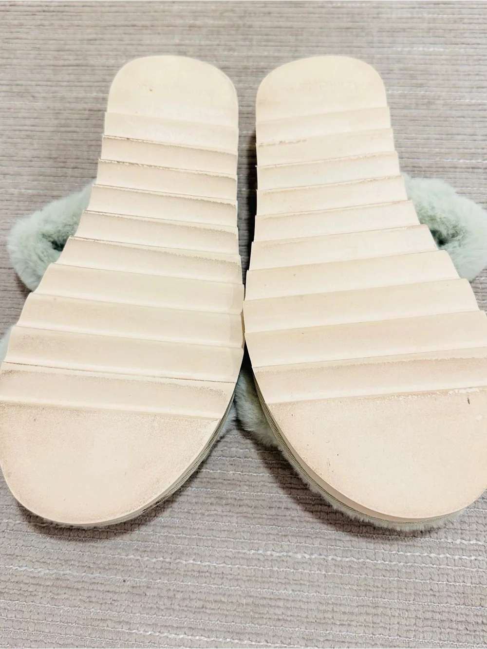 Koolaburra by UGG Fuzz-On Women's Slide Sandals Pale Aqua Mint Size 9 / EU 40